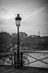 Photo noir et blanc paris pont des arts