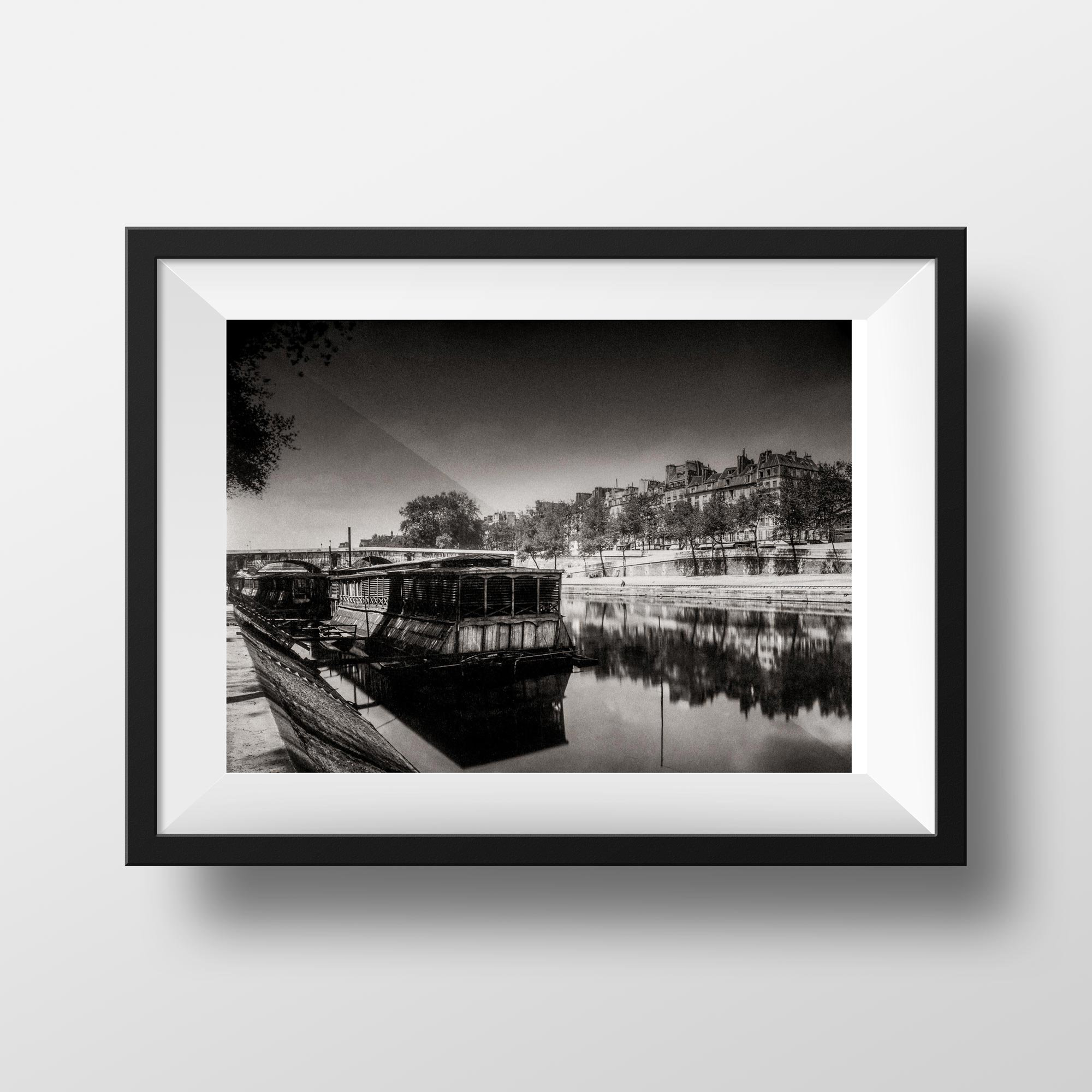 Photo Ancienne de Paris – Eugène Atget Ile Saint Louis Pont Marie Quai des Céléstins Image Restaurée Noir et Blanc Affiche Poster Décoration