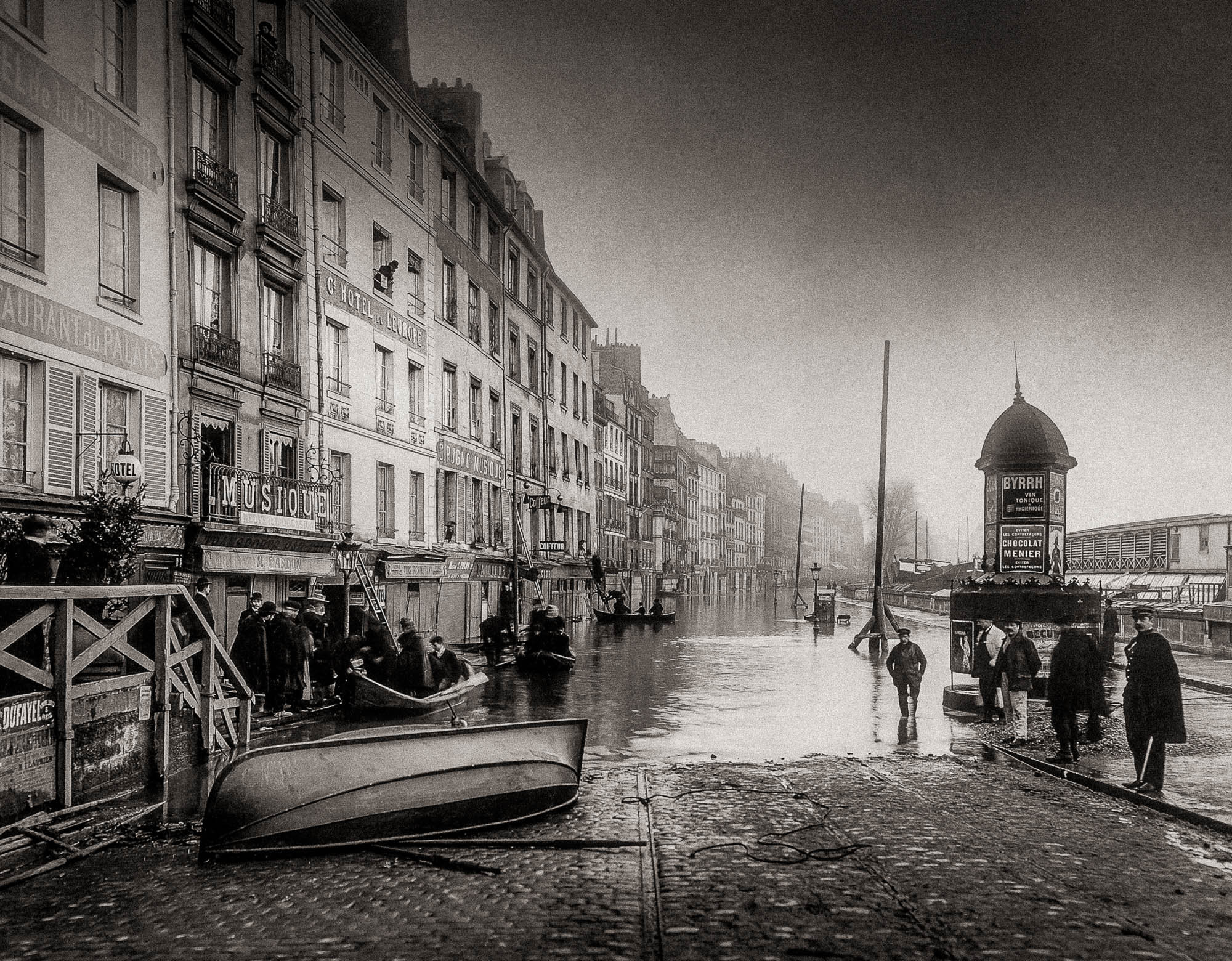 Photo Ancienne de Paris – Crue de la Seine 1910 Quai Grands Augustins Image Restaurée Noir et Blanc Affiche Poster Décoration Murale – Image 6
