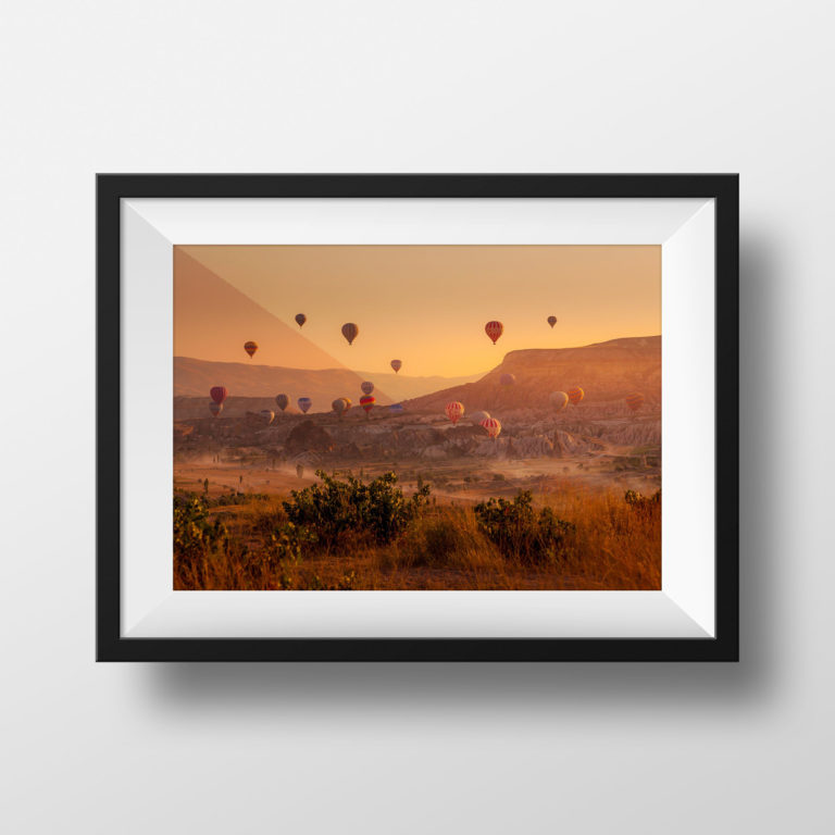 Tirage Photo Couleur – Ballons Göreme Cappadoce - Turquie Lever de soleil Montgolfière Couleur Décoration Murale Poster Affiche Paysage graphie