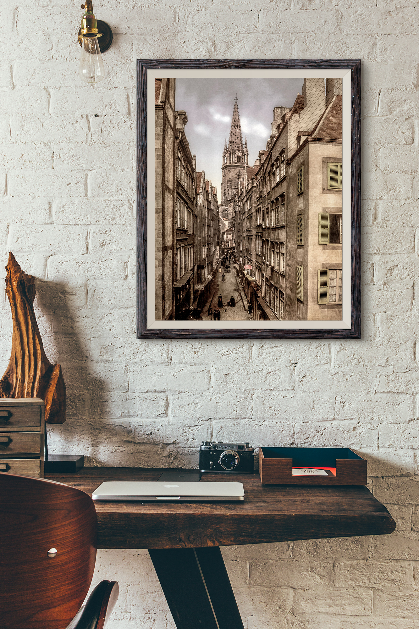 Photographie ancienne restaurée – Saint-Malo, grande rue – Image 3