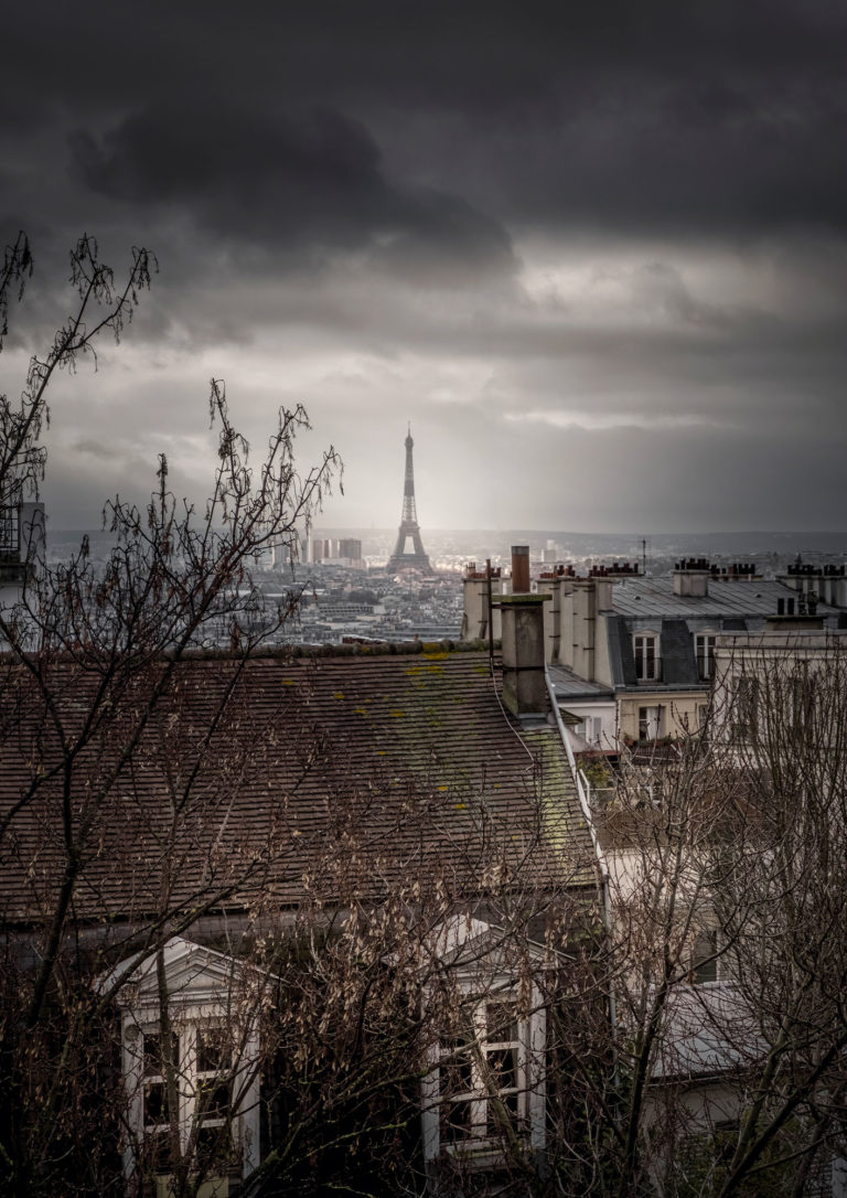 Les Toits de Montmartre et La Tour Eiffel