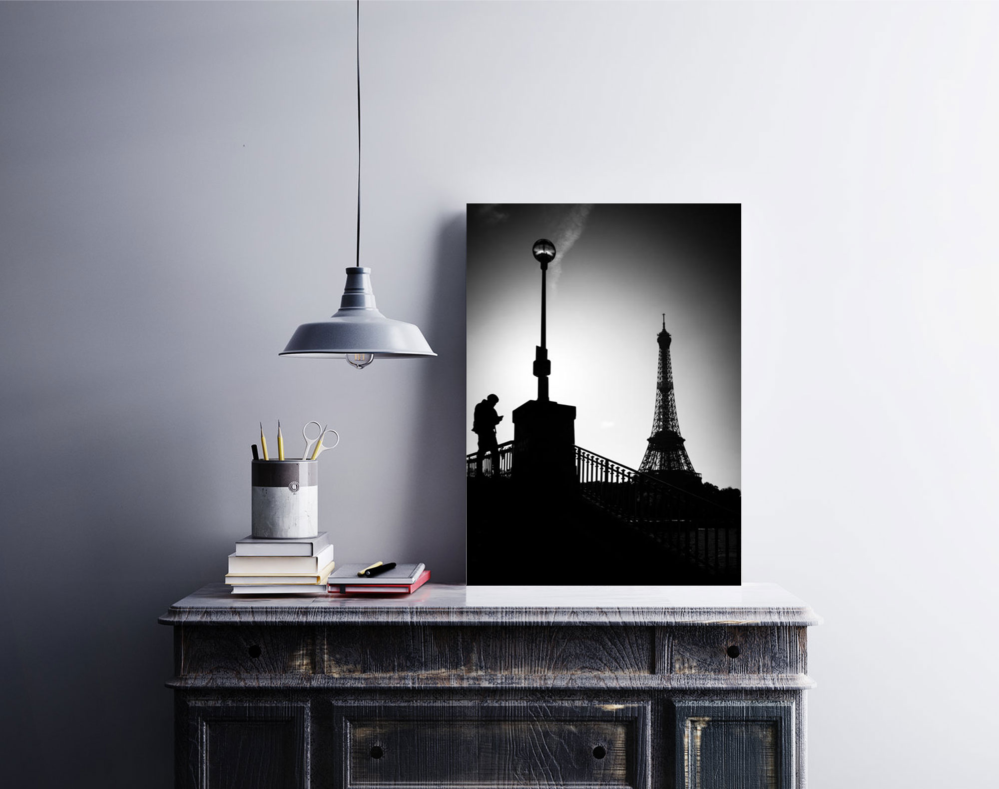 Tirage Photo Paris - Tour Eiffel Silhouette Cliché Scène de rue Image en Noir et Blanc Poster Affiche Décoration – Image 3