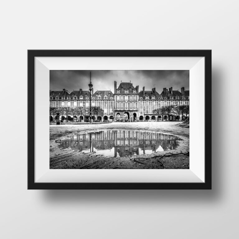 Tirage Photo Paris - Place des Vosges Image en Noir et Blanc Poster Affiche