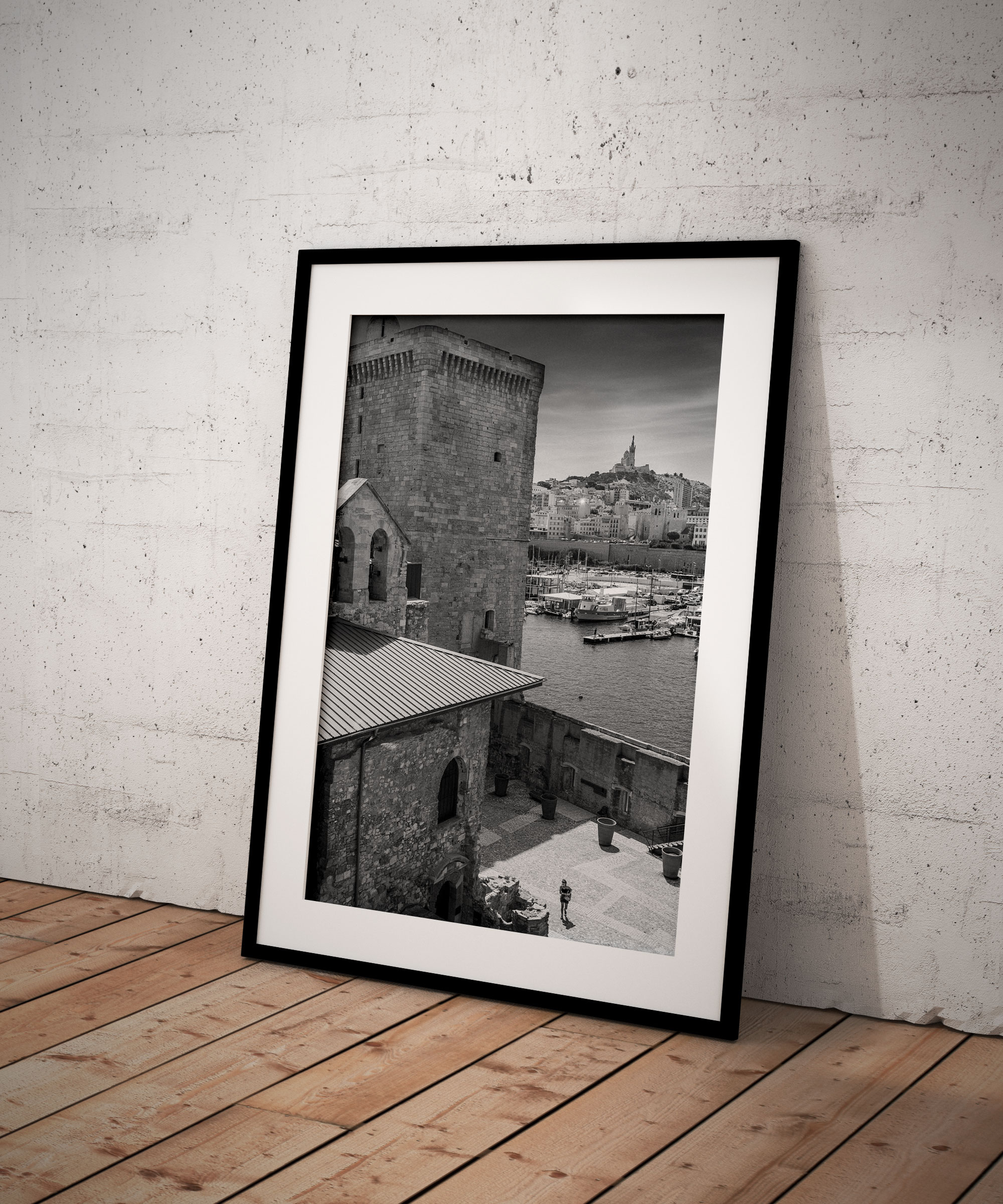 Marseille Noir et Blanc Le Vieux Port et le Fort Saint Nicolas