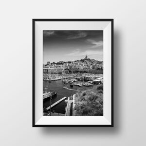 Marseille Noir et Blanc Le Vieux Port et Notre Dame de la Garde
