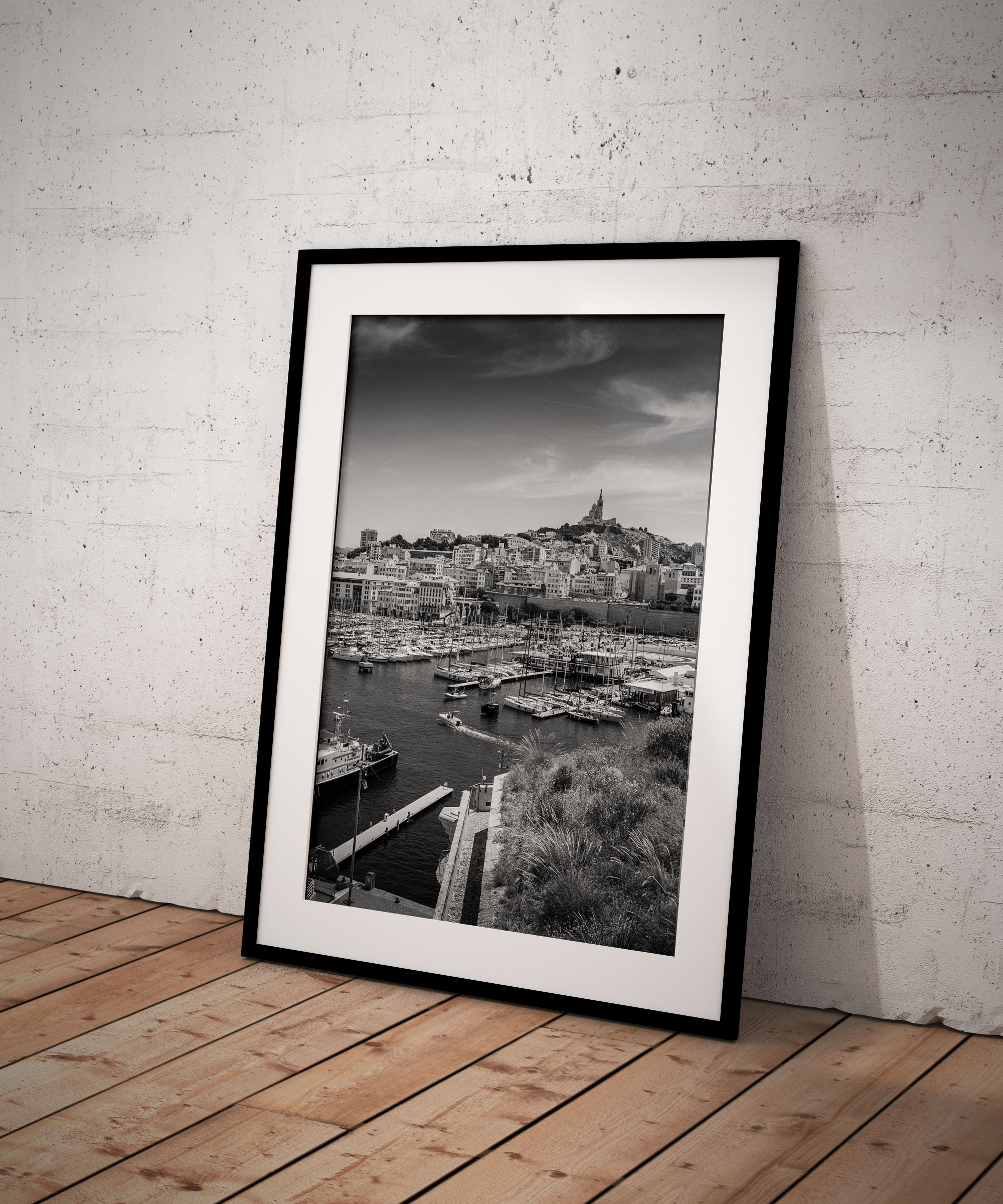 Marseille Noir et Blanc Le Vieux Port et Notre Dame de la Garde