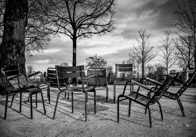 Paris Noir et Blanc – Chaises Jardin des Tuileries