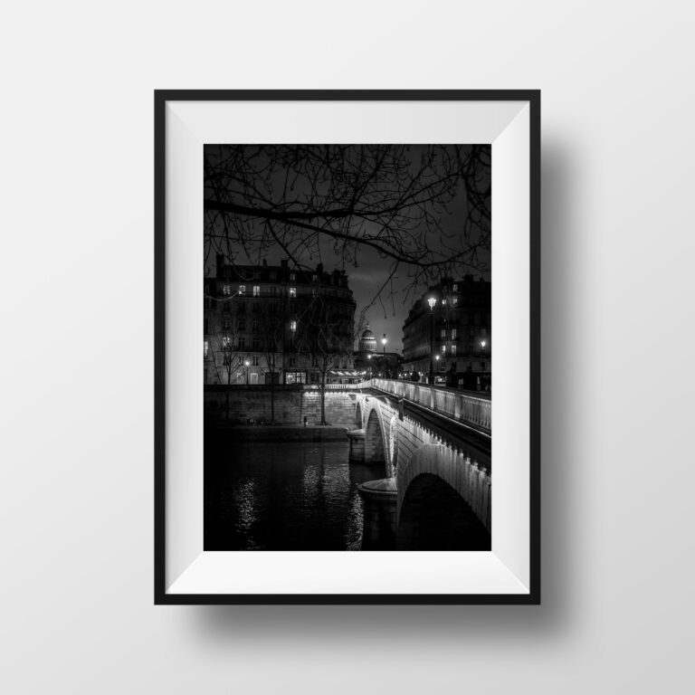 Photo de Paris en noir et blanc – Île Saint-Louis de nuit, Panthéon