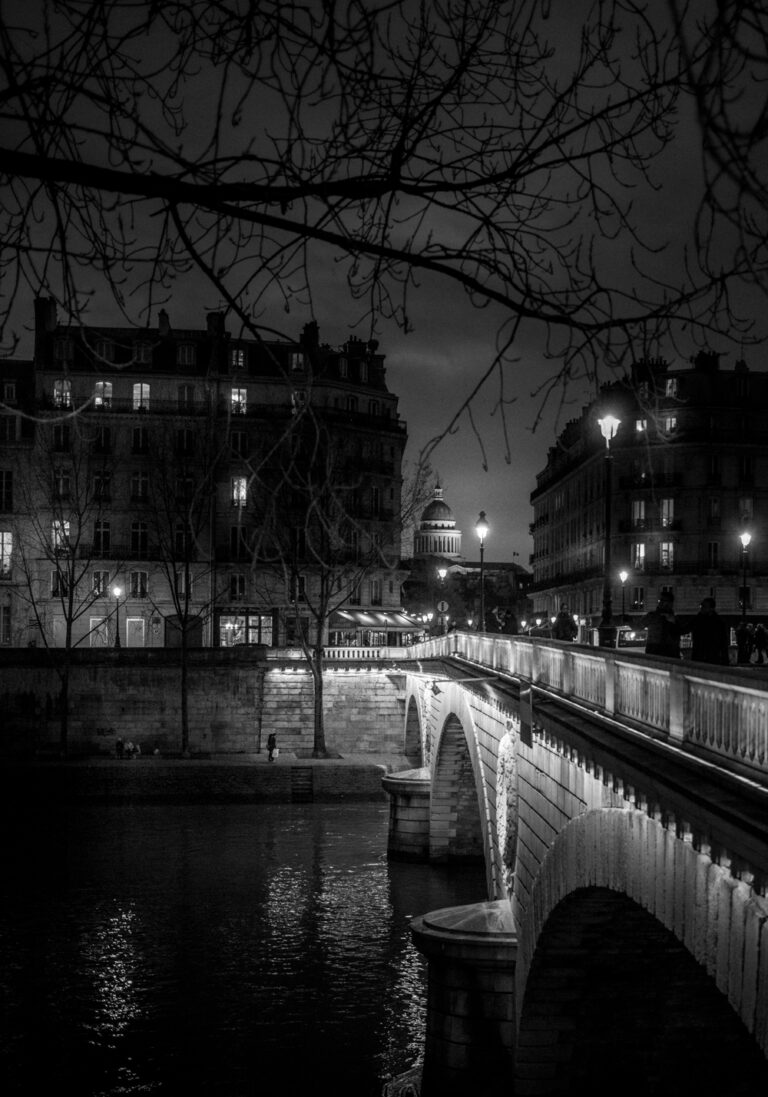 Paris La Nuit Ile Saint Louis Panthéon