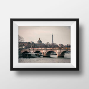 Photo de Paris Couleur Le Pont Neuf et la Tour Eiffel