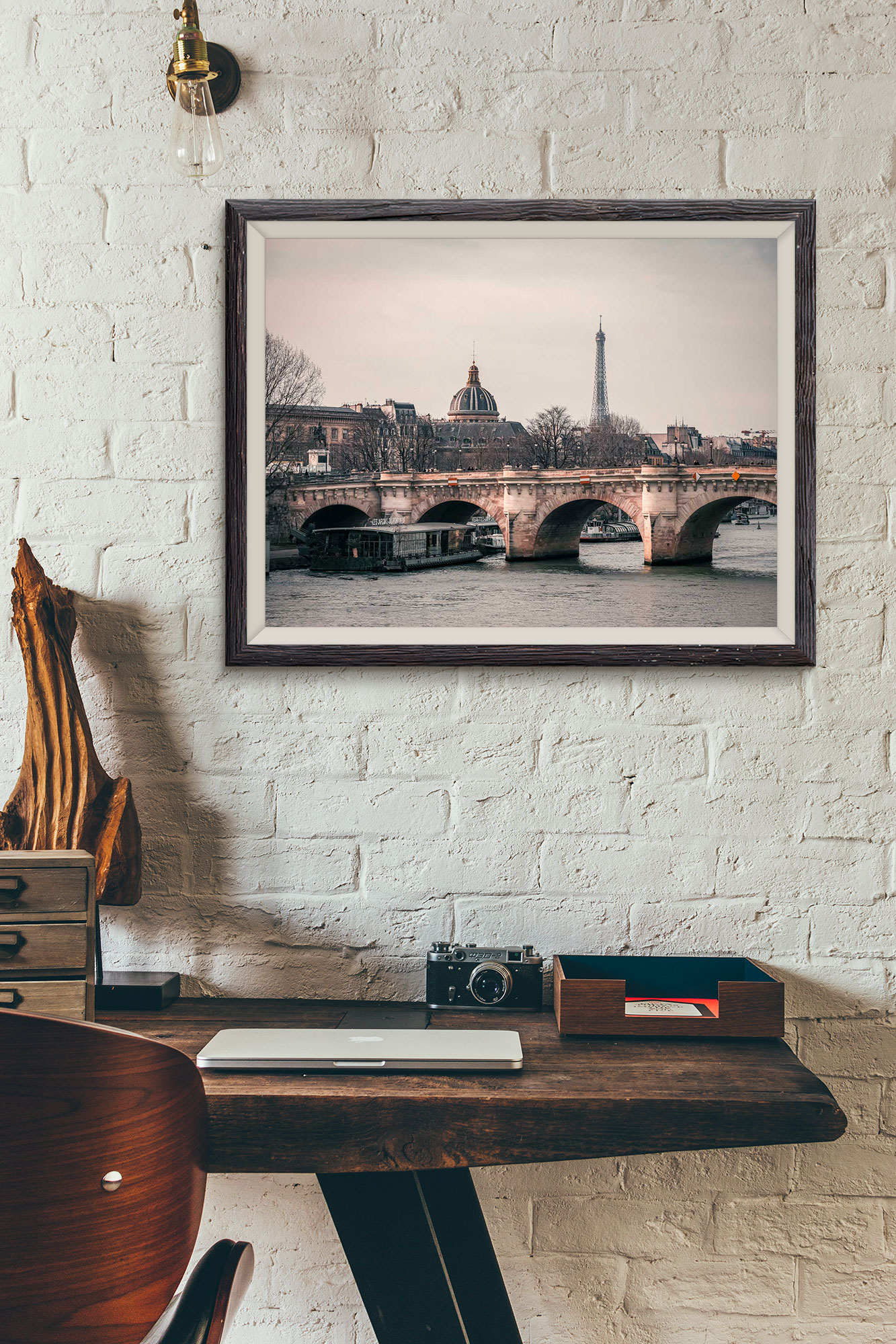 Photo de Paris Couleur Le Pont Neuf et la Tour Eiffel