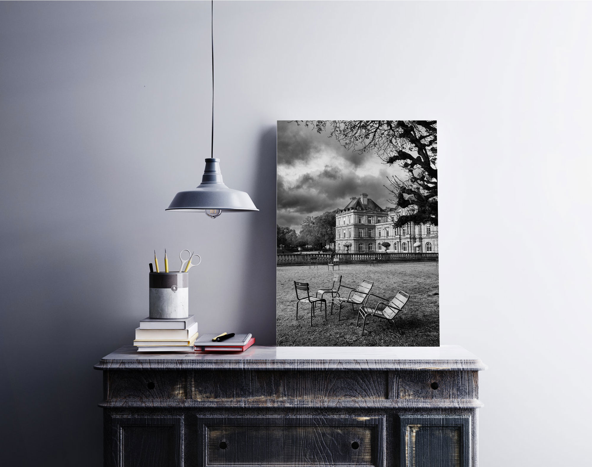 Photo de Paris en noir et blanc – Chaises du Jardin du Luxembourg – Image 5