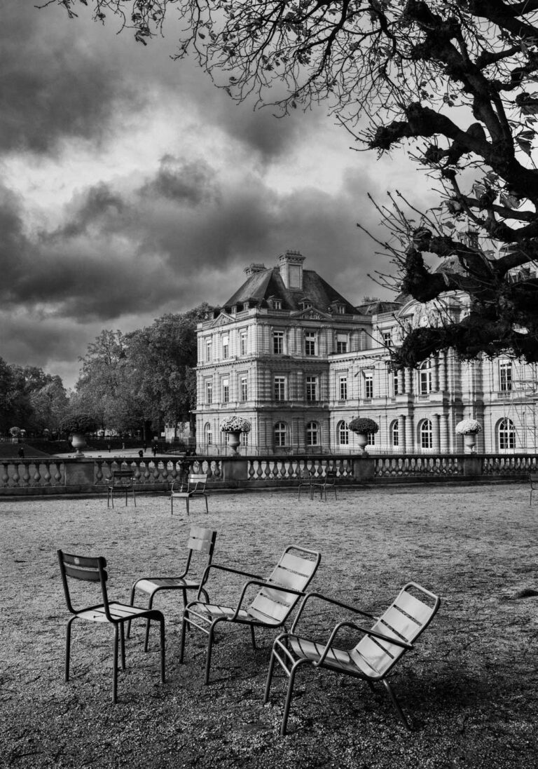 paris-chaises-luxembourg-3