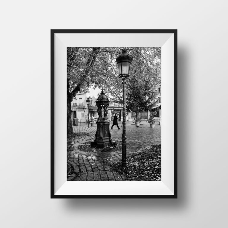Photo de Paris en noir et blanc – Place Maurice Chevalier Ménilmontant