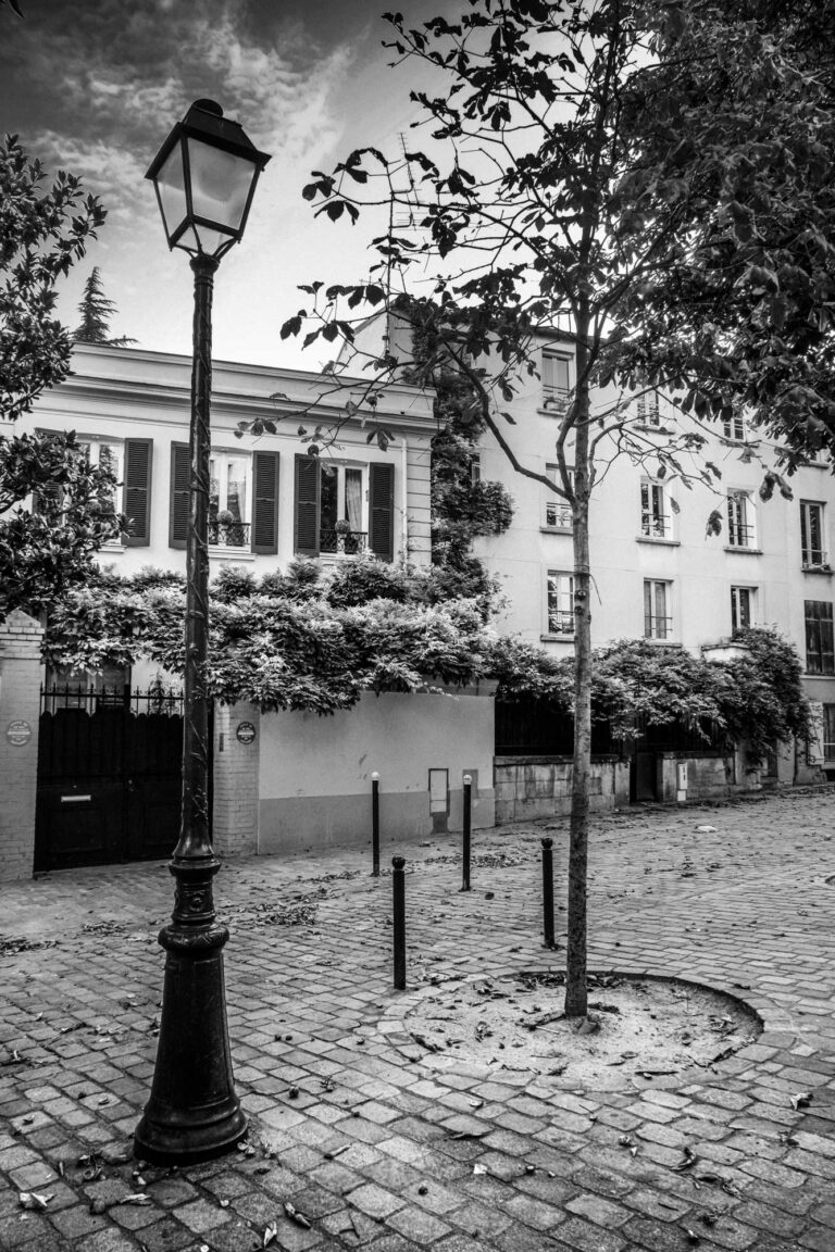 Paris - Belleville Ménilmontant Place du Guignier