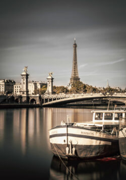 Tirage photo Paris Tour eiffel Pont Alexandre III en couleur Tirage photo Paris Tour eiffel Pont Alexandre III en couleur