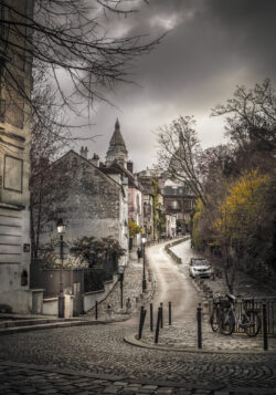 Photo de Paris Montmartre Rue de l'abreuvoir Sacré Coeur en Couleur Photo de Paris Montmartre Rue de l'abreuvoir Sacré Coeur en Couleur