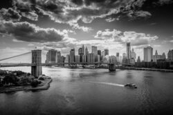 New-York Broolyn Bridge and Skyline New-York Broolyn Bridge and Skyline